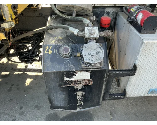 PETERBILT 320 Hydraulic Tank