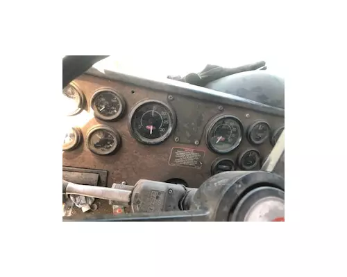 PETERBILT 320 Instrument Cluster