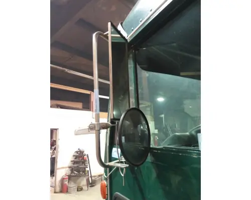 PETERBILT 320 MIRROR ASSEMBLY CABDOOR