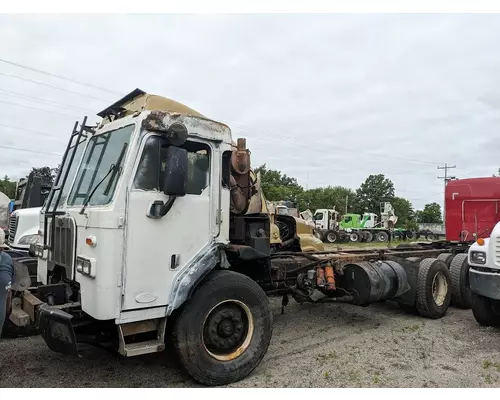 PETERBILT 320 Parts Vehicles