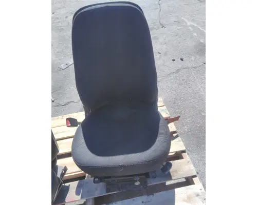 PETERBILT 320 SEAT, FRONT