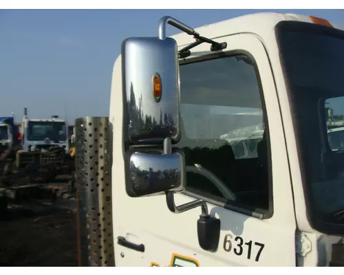 PETERBILT 320 Side View Mirror