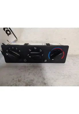 PETERBILT 320 TEMPERATURE CONTROL