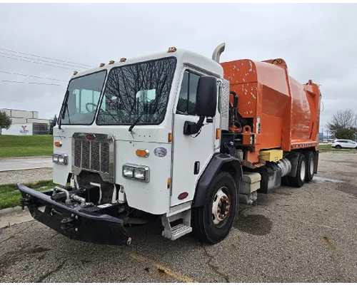 PETERBILT 320 Used Trucks