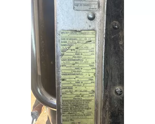 PETERBILT 320 Vehicle For Sale