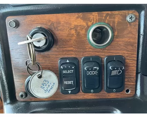 PETERBILT 320 Vehicle For Sale