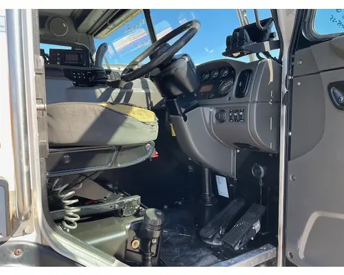 PETERBILT 320 Vehicle For Sale