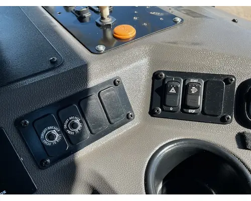 PETERBILT 320 Vehicle For Sale