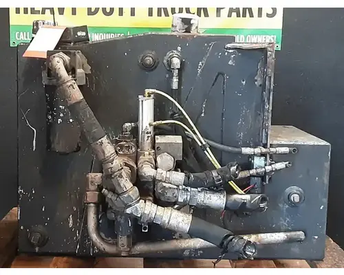 PETERBILT 320 Wet Kit or Hydraulic Tank
