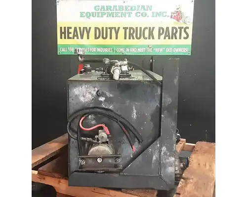 PETERBILT 320 Wet Kit or Hydraulic Tank