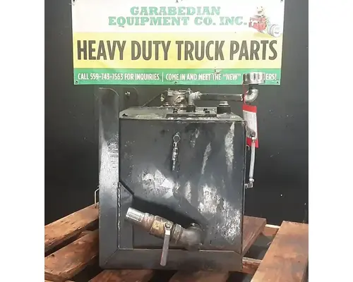 PETERBILT 320 Wet Kit or Hydraulic Tank