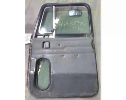PETERBILT 330 1995-2005 DOOR ASSEMBLY, FRONT