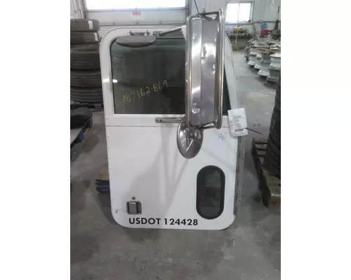 PETERBILT 330 1995-2005 DOOR ASSEMBLY, FRONT