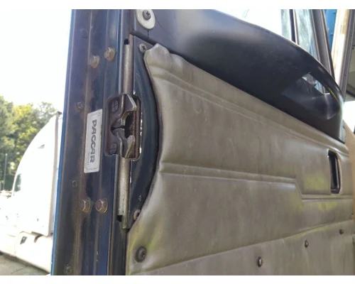 PETERBILT 330 1995-2005 DOOR ASSEMBLY, FRONT