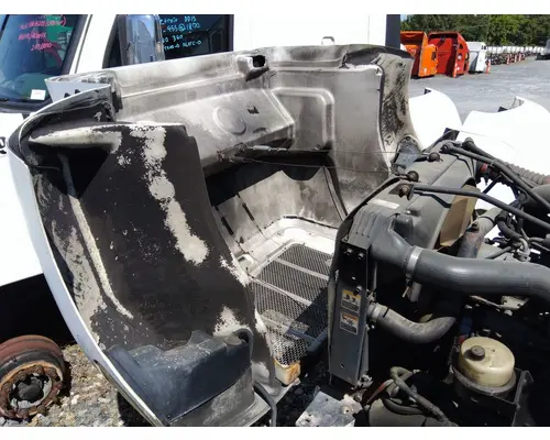 PETERBILT 330 2005-2020 HOOD