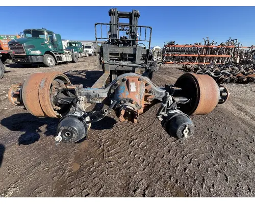 PETERBILT 330 Axle Assembly, Rear