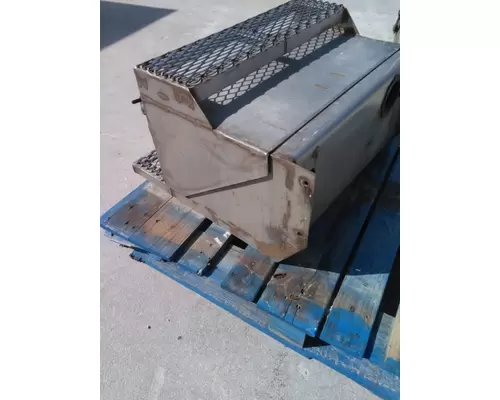 PETERBILT 330 BATTERY BOX