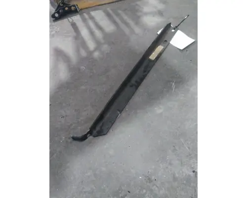 PETERBILT 330 BUMPER BRACKET