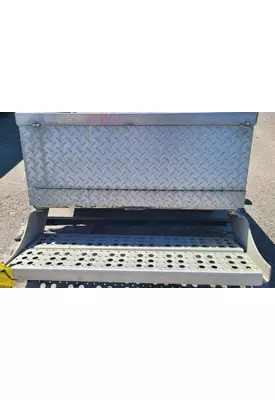 PETERBILT 330 Battery Box