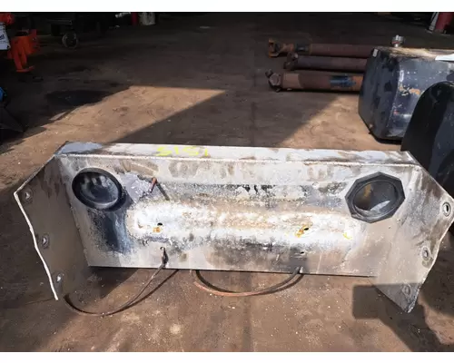 PETERBILT 330 Battery Box