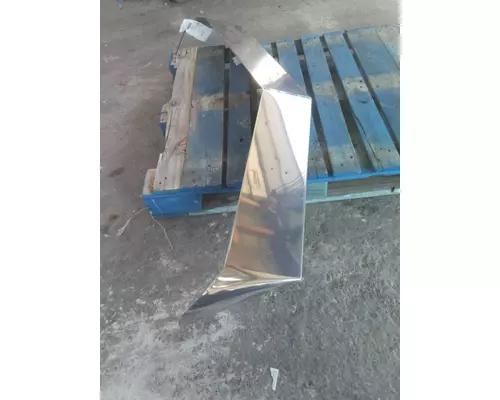 PETERBILT 330 CAB CLIP