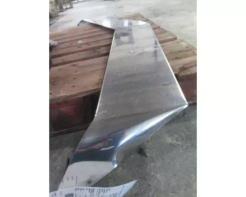 PETERBILT 330 CAB CLIP