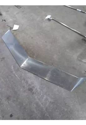 PETERBILT 330 CAB CLIP