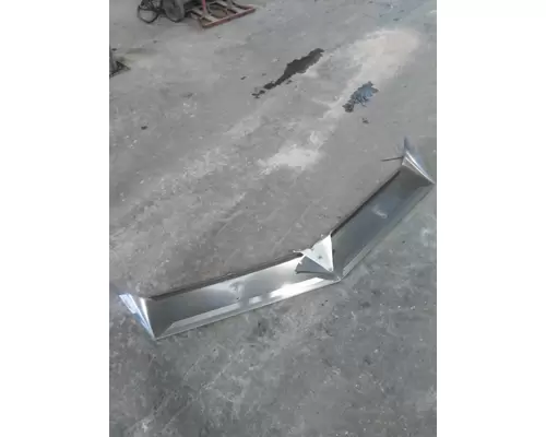 PETERBILT 330 CAB CLIP