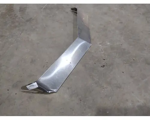 PETERBILT 330 CAB CLIP