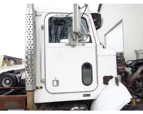 PETERBILT 330 CAB