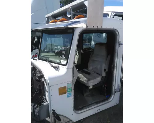 PETERBILT 330 CAB