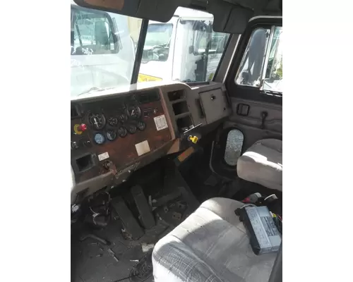 PETERBILT 330 CAB