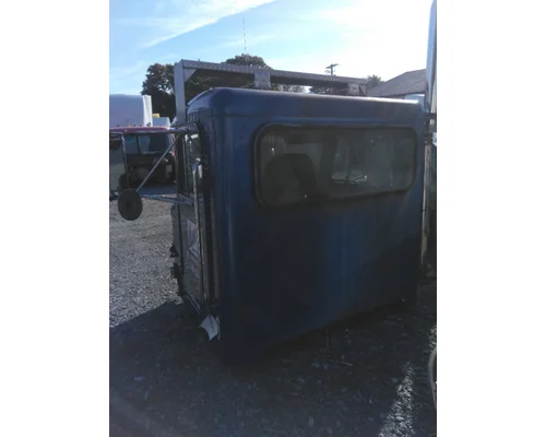 PETERBILT 330 CAB