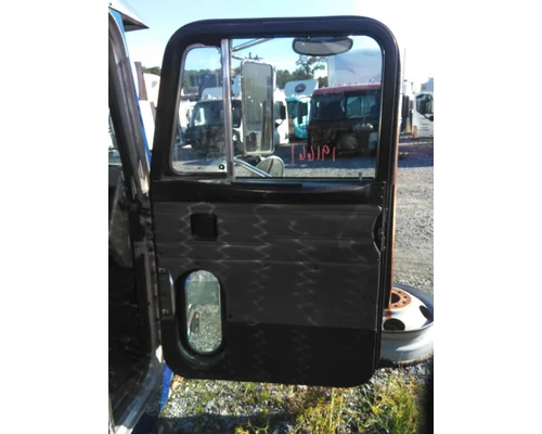 PETERBILT 330 CAB