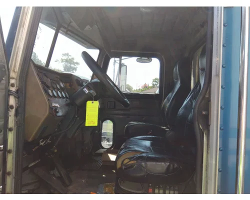 PETERBILT 330 CAB