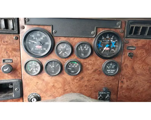 PETERBILT 330 CAB