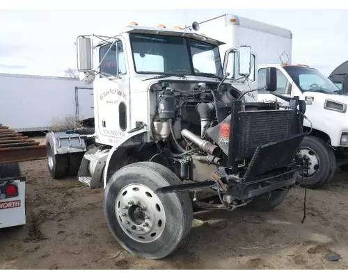 PETERBILT 330 Cab Clip