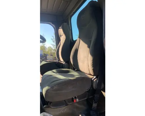 PETERBILT 330 Cab Mount