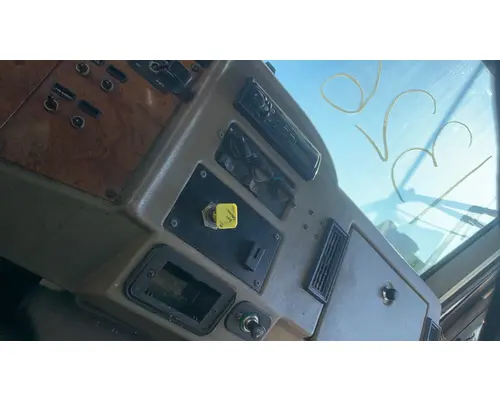 PETERBILT 330 Cab Mount