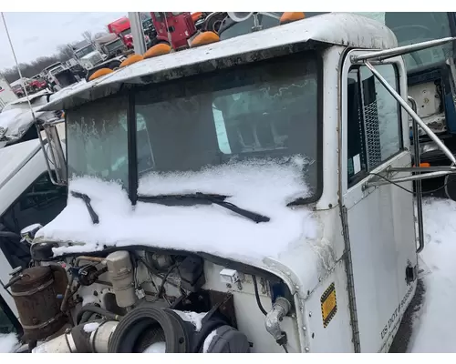 PETERBILT 330 Cab