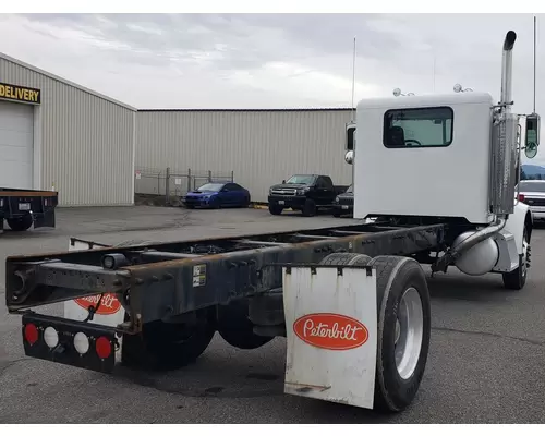 PETERBILT 330 Complete Vehicle