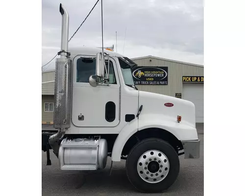 PETERBILT 330 Complete Vehicle