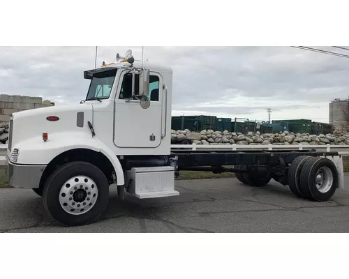 PETERBILT 330 Complete Vehicle