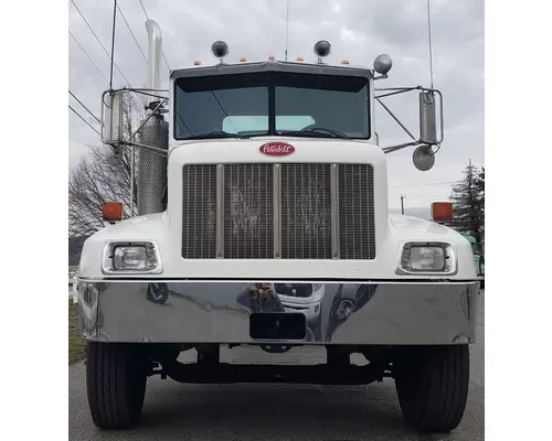 PETERBILT 330 Complete Vehicle