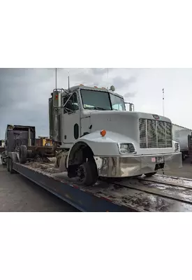 PETERBILT 330 Complete Vehicle