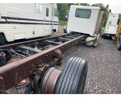 PETERBILT 330 Complete Vehicle