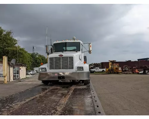 PETERBILT 330 Complete Vehicle