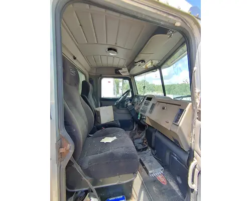 PETERBILT 330 Complete Vehicle