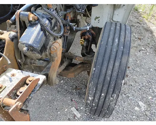 PETERBILT 330 Complete Vehicle