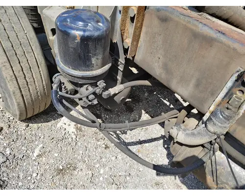 PETERBILT 330 Complete Vehicle